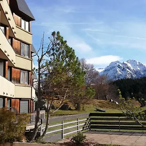 le-nabias-1450.midi-pyreneeshotels.com/